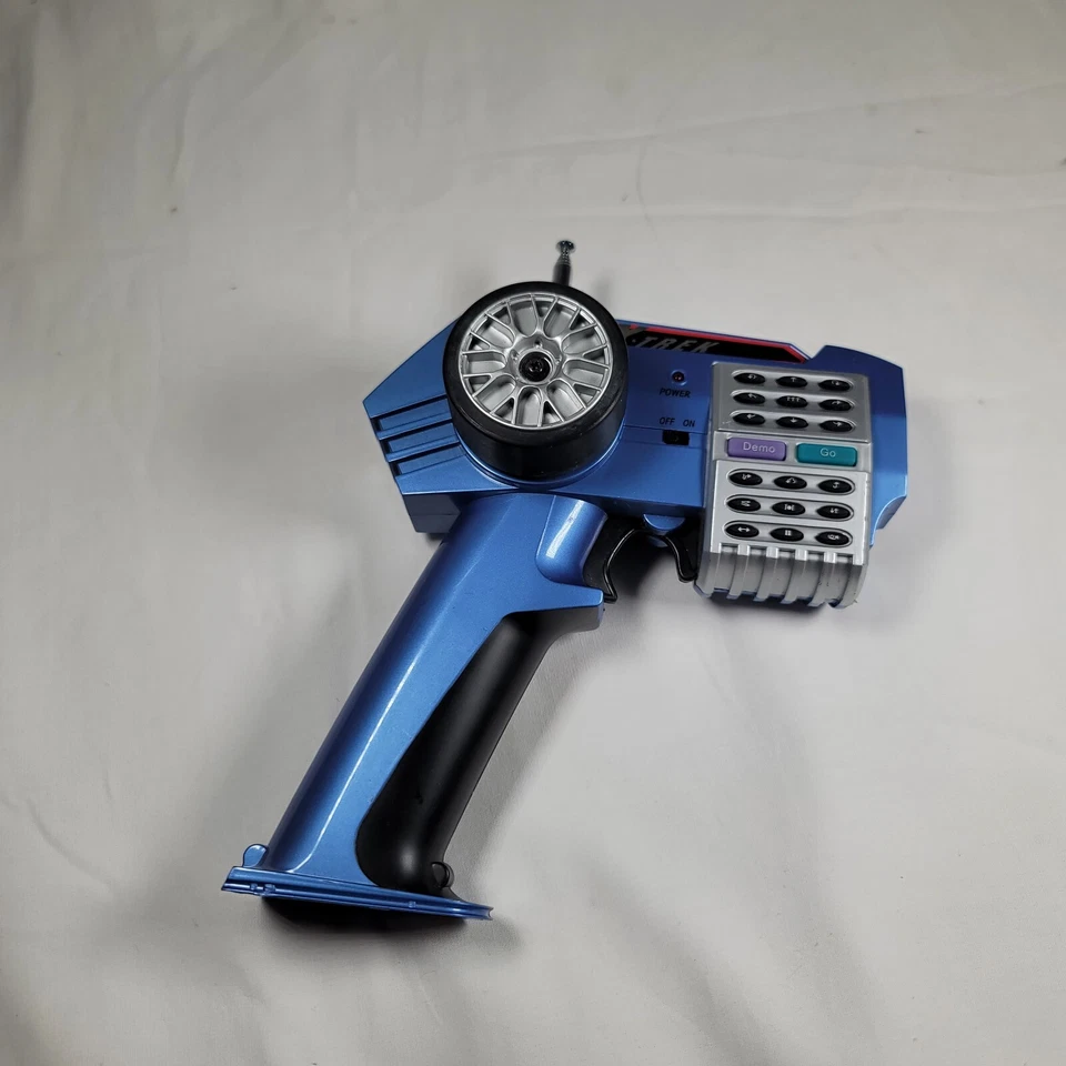 SILVERLIT X-TREK 遥控遥控器 49MHZ。 — 第 2/4 张图片