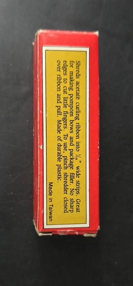 Trituradora de cinta de seguridad vintage Nobel Hall roja Foto 2 de 4