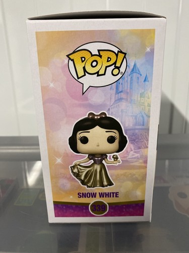 Disney Princess Snow White (with pin) Funko Pop! Vinyl #339 Exclusive - Picture 2 of 6
