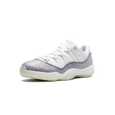 Air Jordan 11 Retro Low Year of the Snake Men Size 8 HQ7000 001