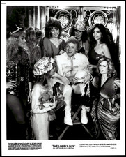 Vintage 1983 THE LONELY GUY Movie Still Photo Steve Lawrence Universal Studios