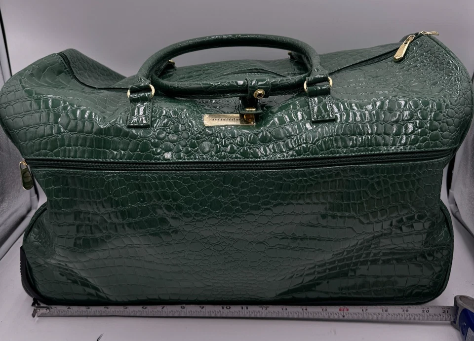Samantha Brown Duffle Bag Green Crocodile Embossed Wheeled Weekender Travel Bag - Image 2 of 4