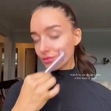 Portable Facial Rejuvenation Massager   4  in  1 Beauty Wand with LED Red Light 