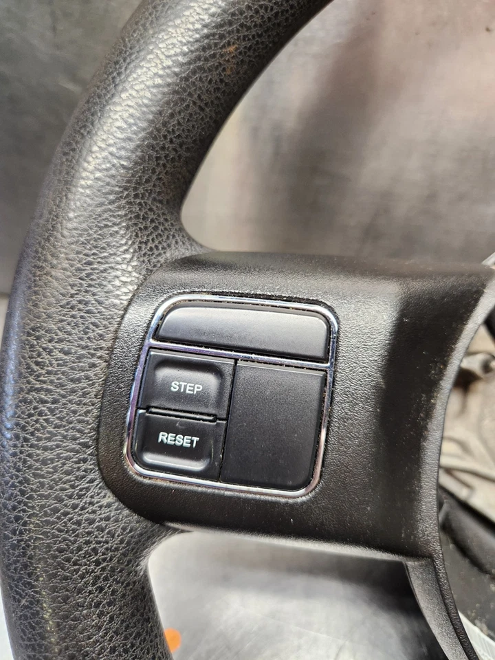 2011-2017 Jeep Compass Patriot Steering Wheel w/ Cruise Control OEM 1SL84XDVAH — 第 3/4 张图片