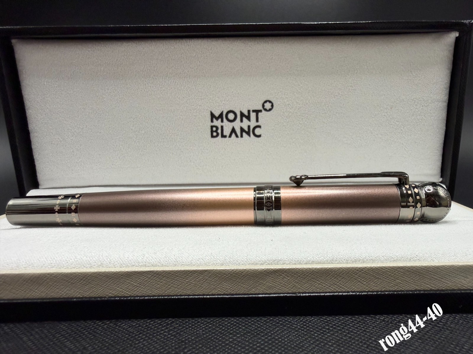 /New Montblanc Luxury Champagne Pink Rollerball Pen  New With Box-Refill /