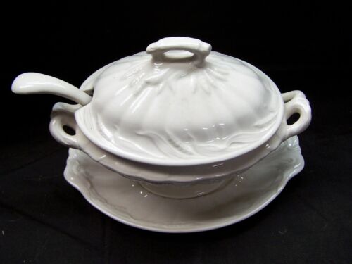 WILKINSON LTD IRONSTONE CHINA SALSIERA BARCA, MESTOLO, COPERCHIO E SOTTOPIASTRA "GRANO" - Foto 2 di 5