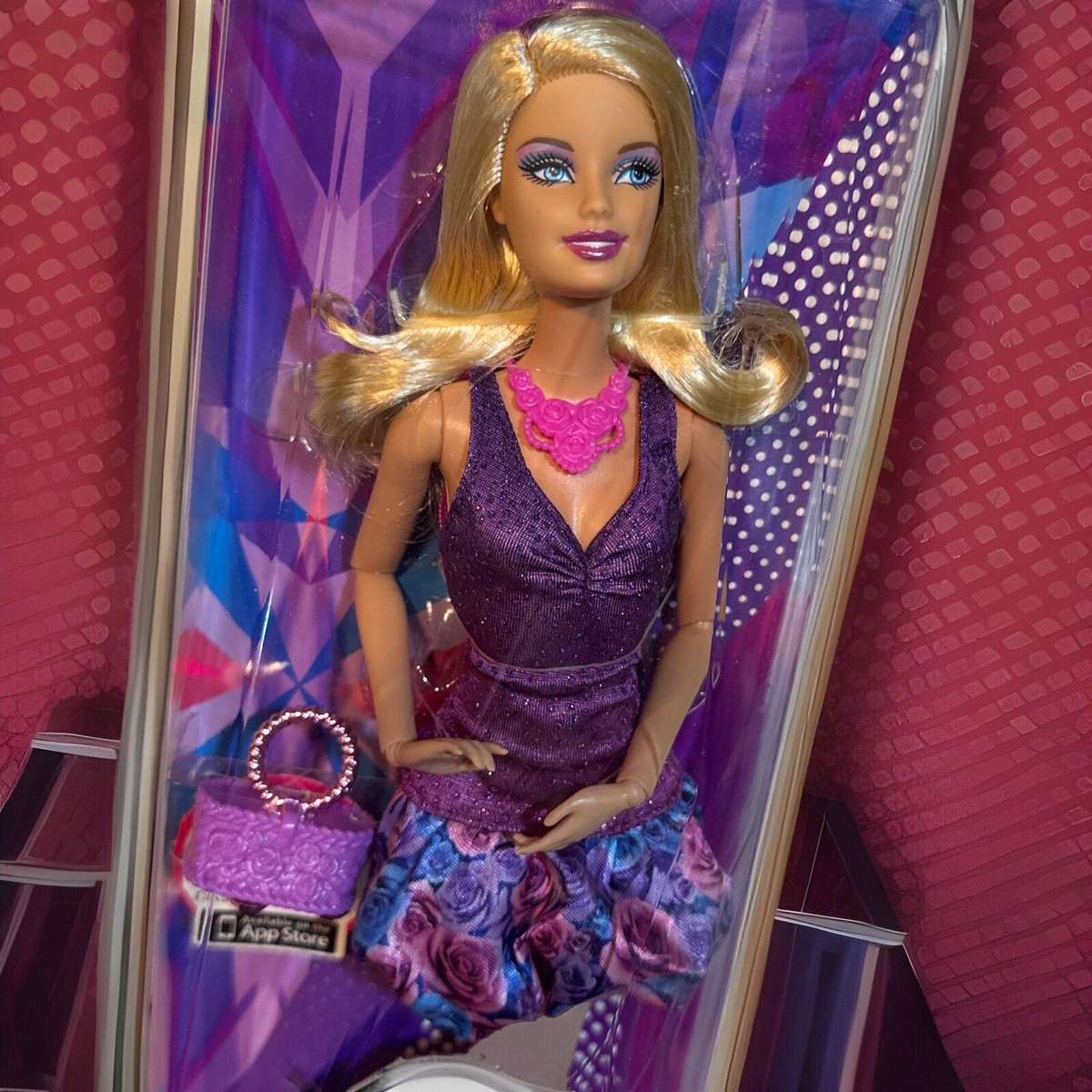 Barbie Fashionistas Jointed 100+ Poses Doll w Purple Highlighted 