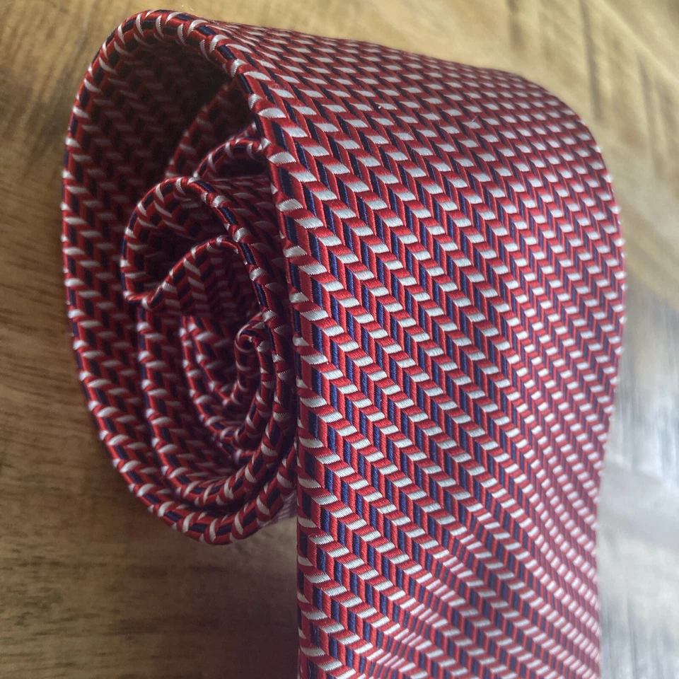 Corbata de cuello de seda BLOOMINGDALE'S roja blanca azul diseño geométrico para hombre ¡HERMOSA! Foto 4 de 4