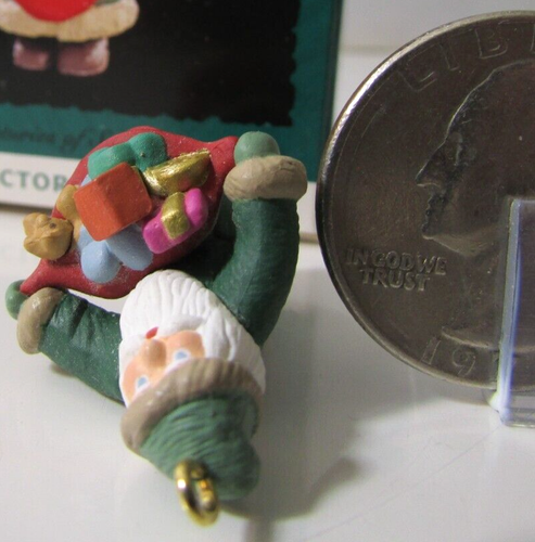 1995 Hallmark Miniature Ornament CENTURIES OF SANTA - Picture 6 of 12