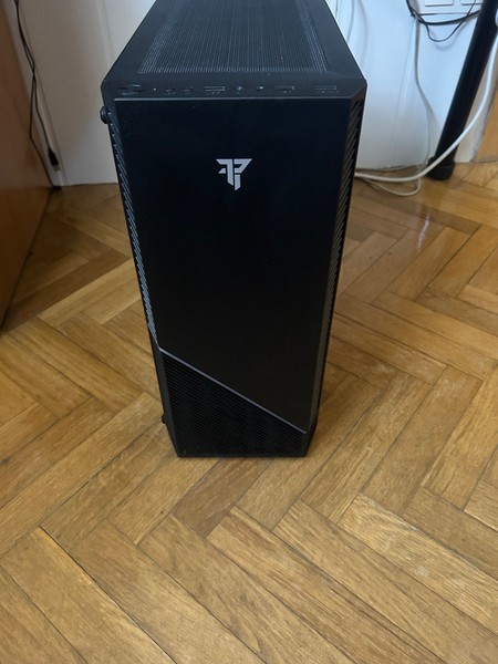 Arizone Eternal Pc AMD Ryzen 3 4300G/32GB/1TB SSD + Ratón+ Teclado.