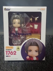 Ace Attorney Phoenix Wright #1761 And Miles Edgeworth #1762 Action Figures - 1:16 Scale