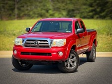 2009 Toyota Tacoma NO RESERVE 1 OWNER 4X4 TOYOTA TACOMA