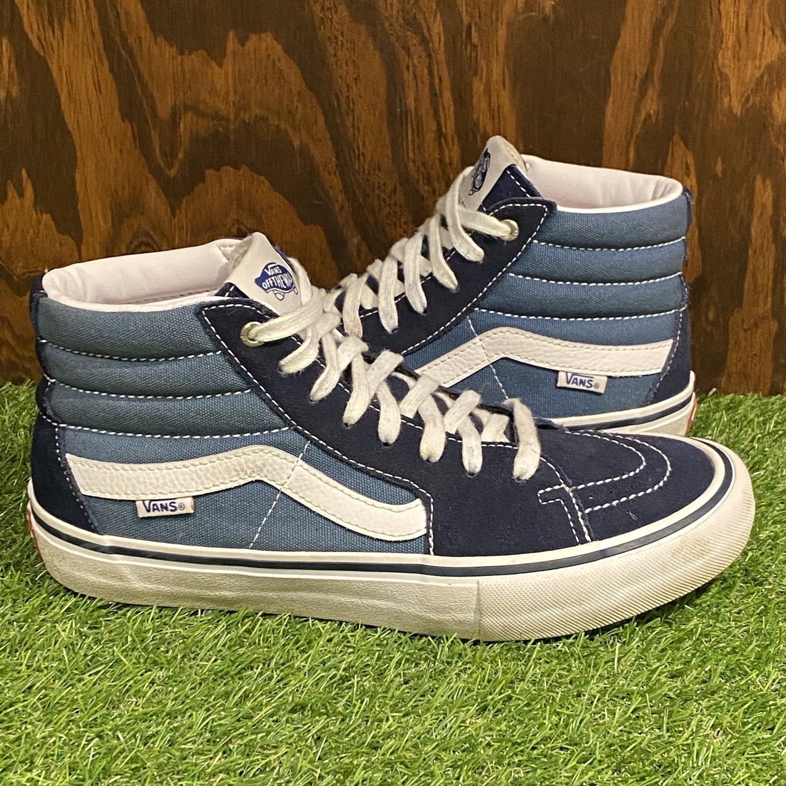 Foto 1 di 14