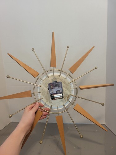 Vintage Ingraham Starburst Wall Clock 1960s Mid Century Modern Atomic MCM 22" - Picture 10 of 19
