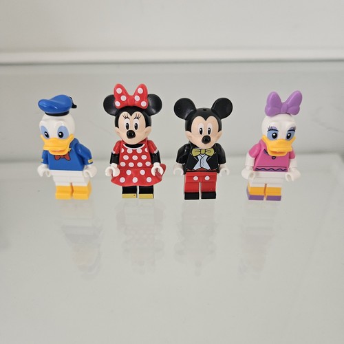 LEGO Disney Castle Minifigures X 4 - Mickey Minnue Mouse Daisy Duck Donald 71040
