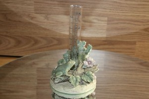 vintage frog rain gauge resin figurine by new creative enterprises 1970's 80's