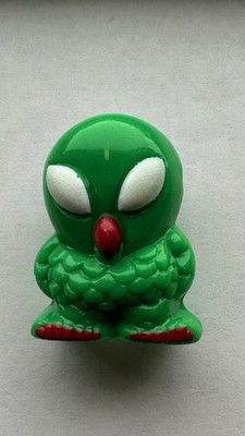 Gogo s Crazy Bones Aliens Series - Green Solid - Which ones do you need?