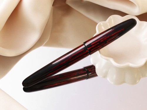 Wancher Dream Pen Ebonite Urushi Moon Red Fountain Pen M Nib NEW - 第 1/6 張圖片