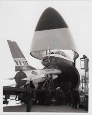 GENERAL DYNAMICS F-16 FIGHTING FALCON ORIGINAL MANUFACTURERS PHOTO 82 USAF