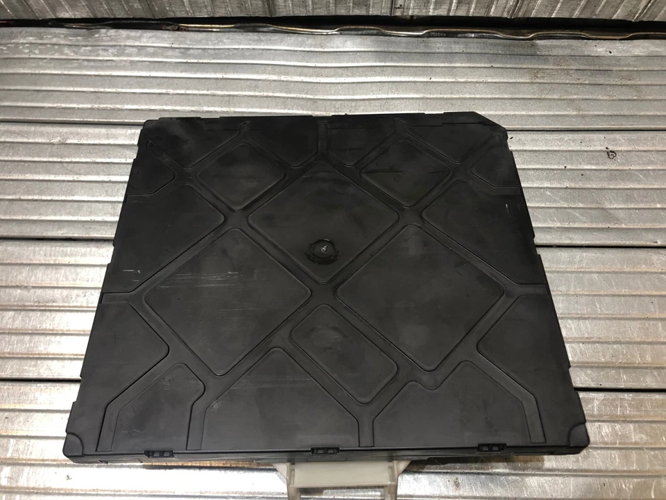 Módulo de control de confort a bordo VW Golf MK7 2013-2017 5Q0937084AG Foto 3 de 3