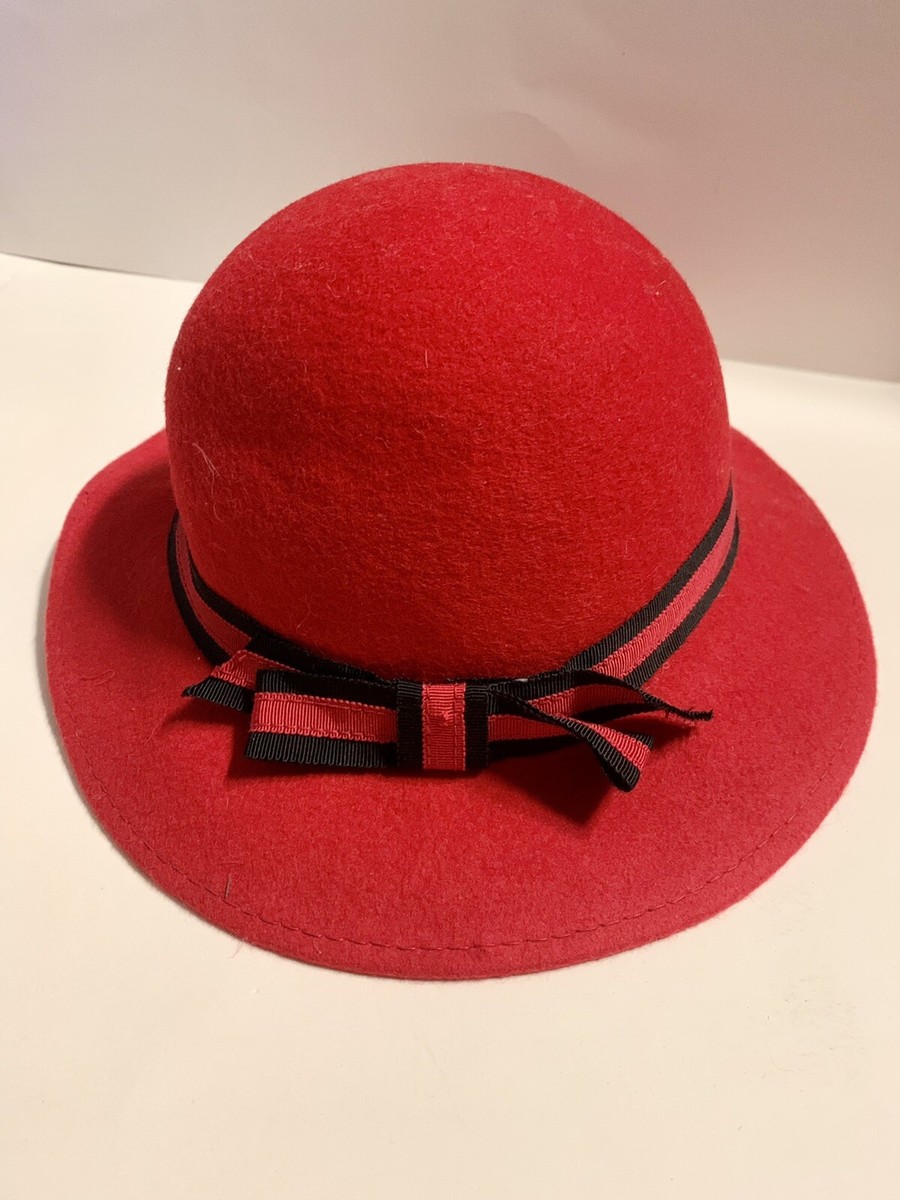 Vintage red wool felt cloche hat detailed with a matching side bow Bellady Cloche Red 100% Wool VTG Fedora Style Bow Dress Hat  main image 2