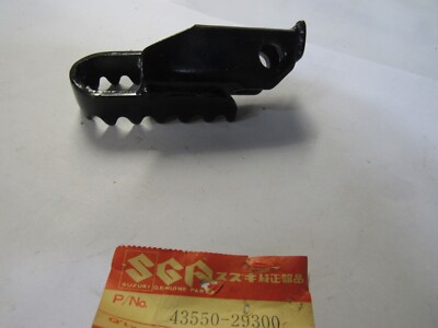 Suzuki NOS RM100,125 TS100,125,185,400 1978-81 Right Footrest