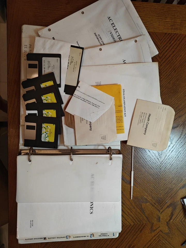 SISTEMAS EDUCATIVOS HEATHKIT CIRCUITOS ELECTRÓNICOS A/C  Foto 2 de 4