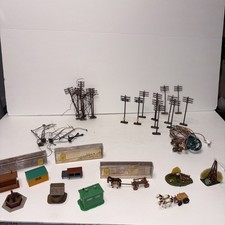 Large Lot Misc Train Acc Various Components HO Electronics Poles, Poles, Wagons