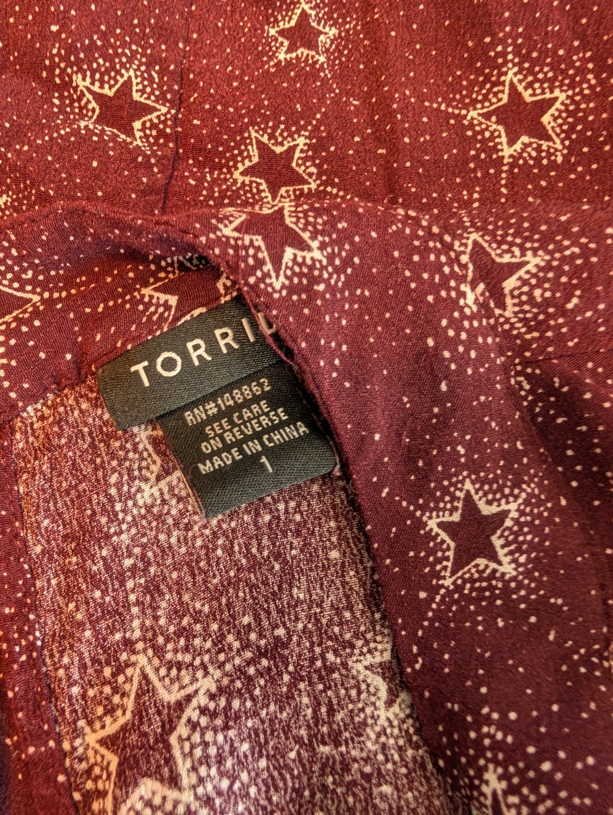 Torrid Star Pattern Blouse Size 1 - image 6