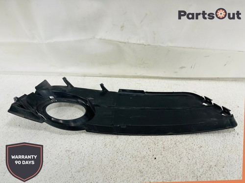 08-12 Audi A5 Front Right Fog Light Grille Cover 8T0807682 RH OEM - Picture 4 of 7