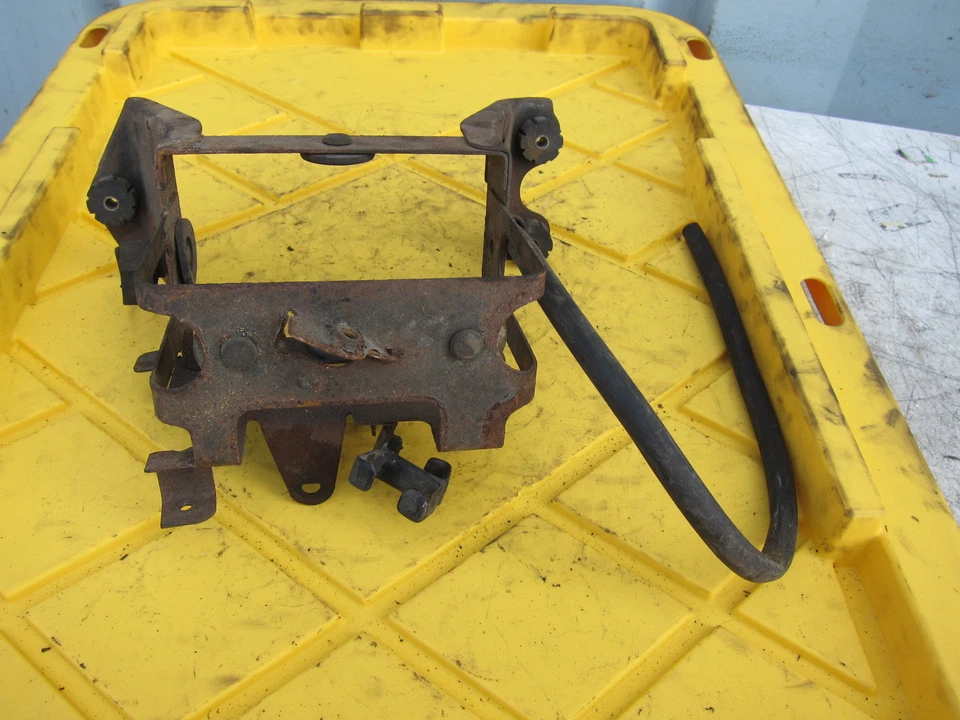 1978 Honda CB750A Hondamatic OEM BANDEJA DE BATERIA SUPORTE DE CAIXA - Imagem 3 de 4