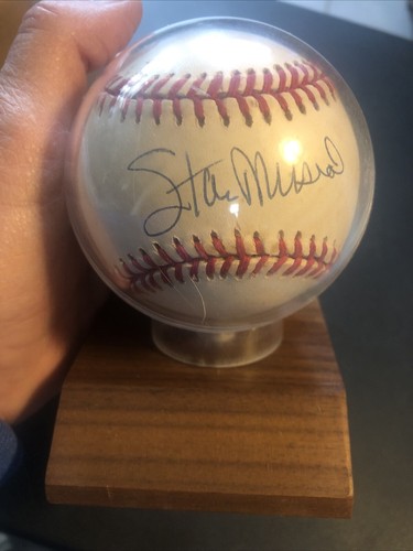 STAN MUSIAL  AUTOGRAPHED BASEBALL WITH BALL CUBE - Picture 1 of 8