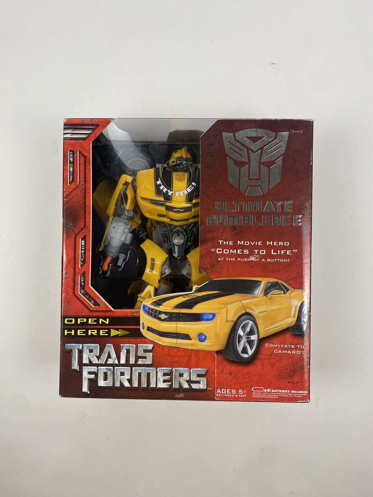 NEW Hasbro Transformers 2007 Movie Ultimate Bumblebee Autobot Action Figure