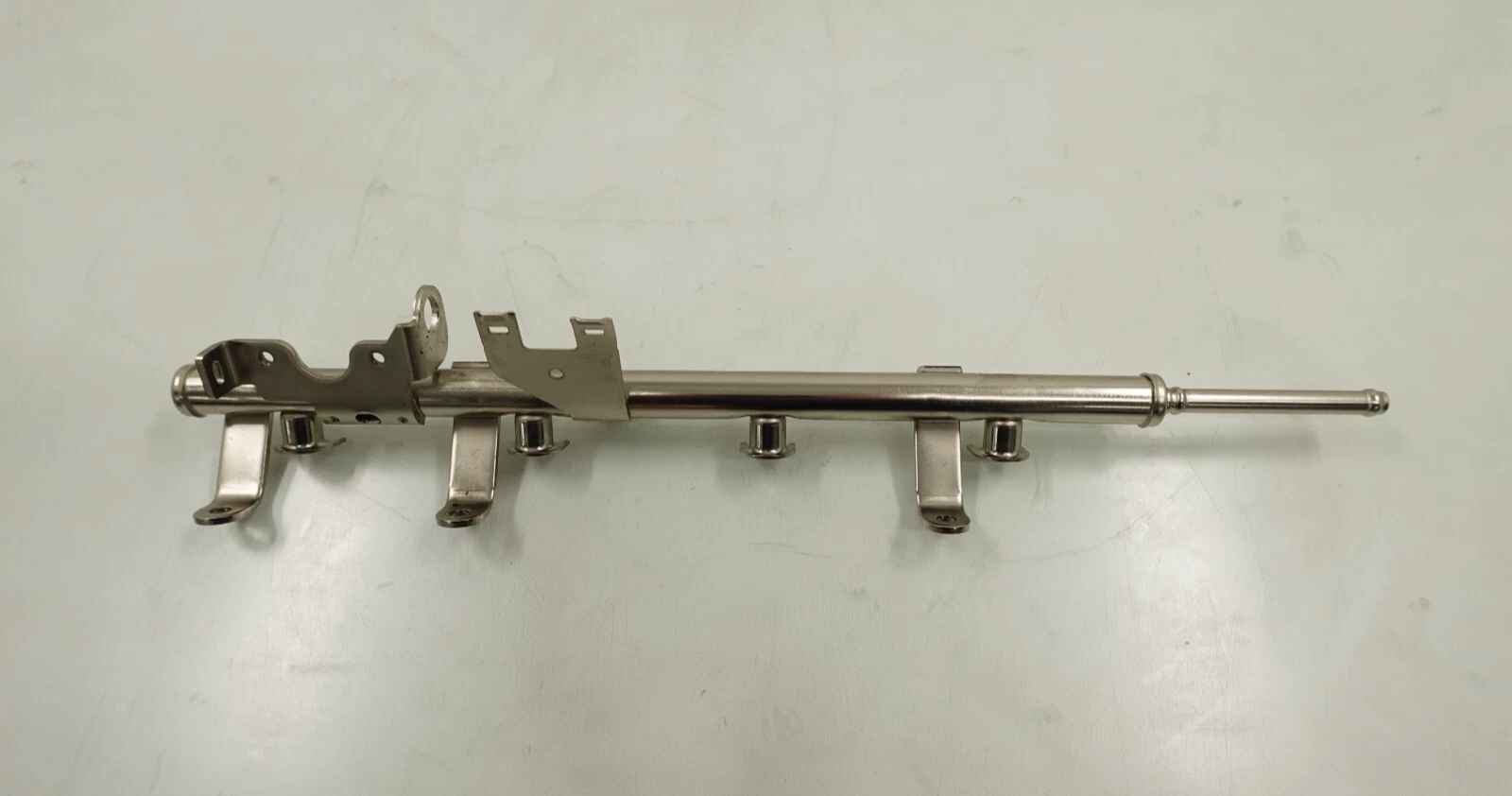 2006-2010 Yamaha FX HO 1100 OEM Fuel Injector Rail 60E-12880-11-00