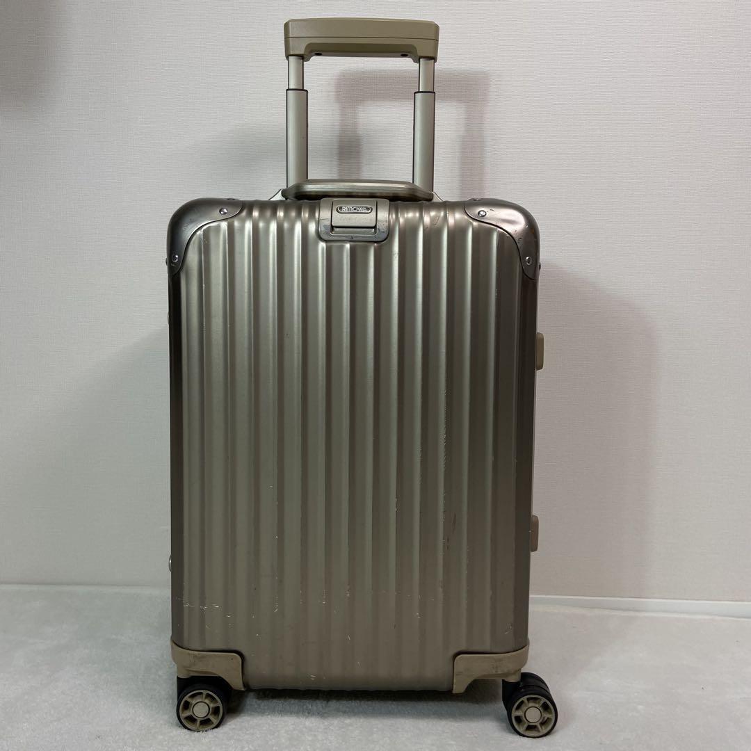 Rimowa Topas Titanium Cabin 32L Gold 4-wheels Carry Case Rimowa Topas Titanium Cabin 32L Gold 4-wheels Carry Case