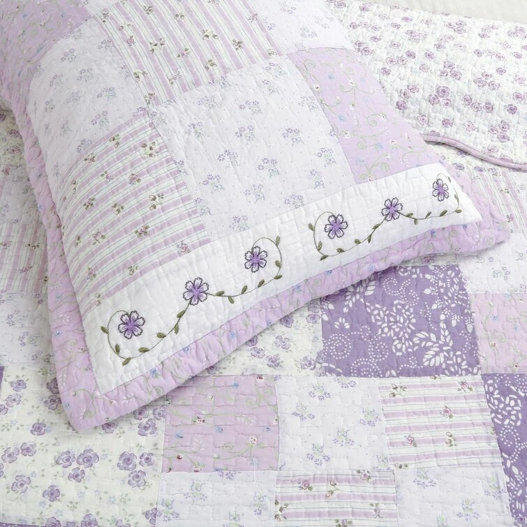 Almohada acolchada reversible con borde de vieira de retazos de lavanda doble a doble farsa Foto 3 de 3