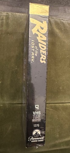 Raiders Of The Lost Ark Special Collector's Series VHS 1986 (NEW/SEALED) - Picture 2 of 6