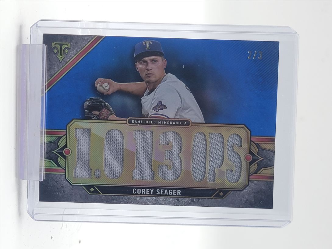 COREY SEAGER 2024 TOPPS TRIPLE THREADS GAME-USED PATCH BLUE /3 Q4054