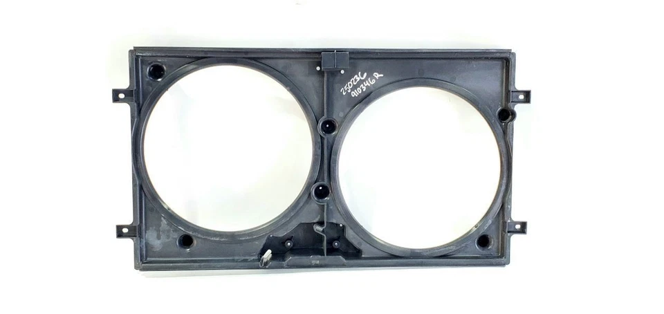 Cubierta del radiador Volkswagen Eurovan 2002 OEM 2,8 L FWD  Foto 2 de 4