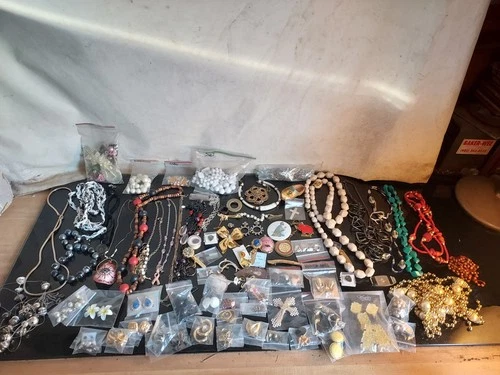Vintage to Modern Costume Jewelry Large Lot 4+lbs necklaces, pendants, earring