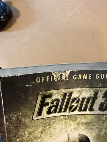 GUC Fallout 3: Prima Official Game Guide - Paperback, by Hodgson David With MAP - Picture 4 of 7
