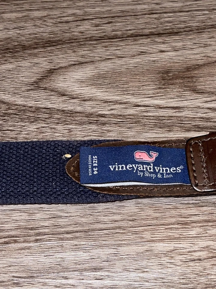 Cinturón Vineyard Vines para Hombres 34 Azul Marino Marrón Lona Cuero Latón Hebilla Argyle Cuadros Foto 4 de 4