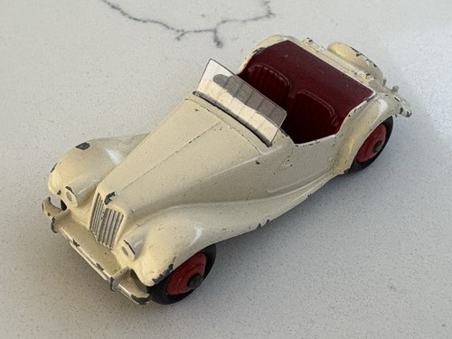 DINKY 129 MG MIDGET SPORTS CAR, IVORY , RED HUBS, USA EXPORT MODEL OF 108 - Picture 3 of 10