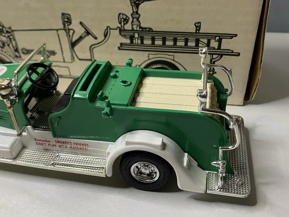 Ertl "Smokey the Bear" U.S. Forest Service 1937 Ahrens-Fox Fire Truck Bank #7639 - Image 3 of 4