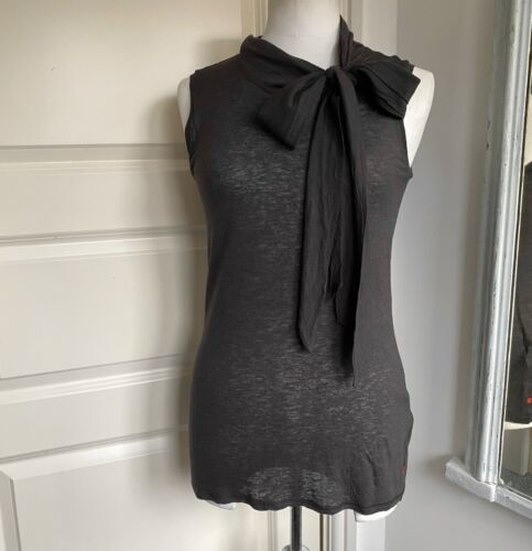Hugo Boss feine Wollmischung Top Bindekragen leicht braun orange Label Gr. S