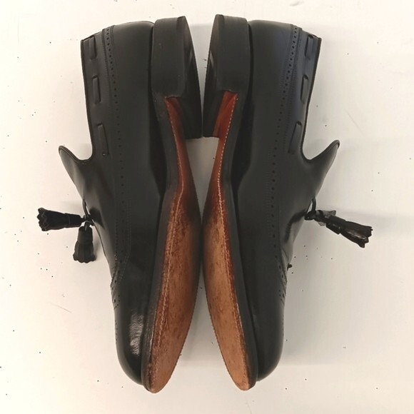 Allen Edmonds Men display picture 1