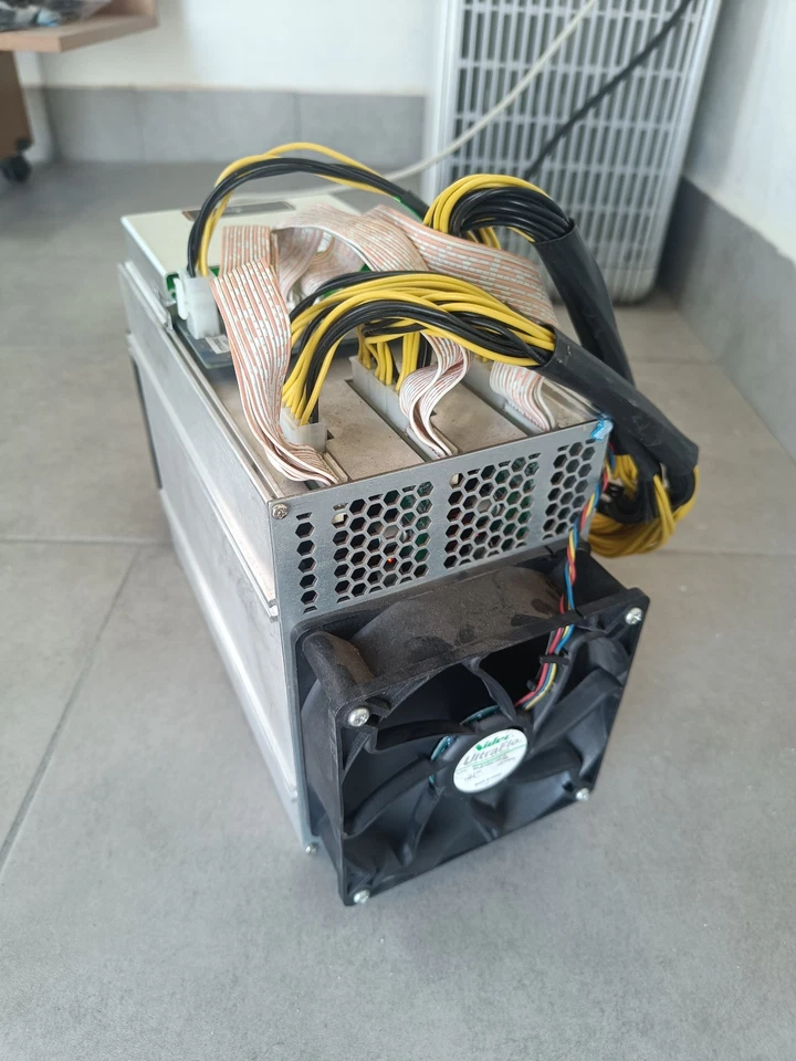 Bitmain AntMiner T9+ 10.5TH/s SHA-256 con Alimentatore Originale Bitcoin ASIC - Immagine 4 di 4