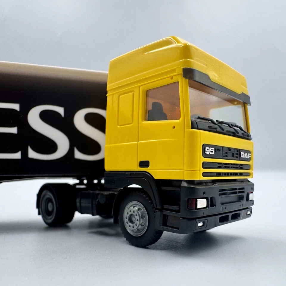 DAF 95 with Semitrailer “GUINNESS” – Brewery Transport Fleet, Scale 1/87 (H0) - Image 4 of 4