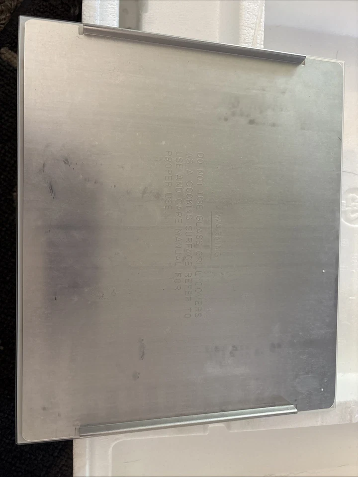 Cubierta de parrilla Jenn-Air blanca de diseño para C1200 C2000 C2200 C3200 CR2200 Foto 2 de 4