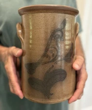 VINTAGE SALT GLAZED STONEWARE CROCK COBALT BLUE BIRD HAND MADE PERECT CONDITION